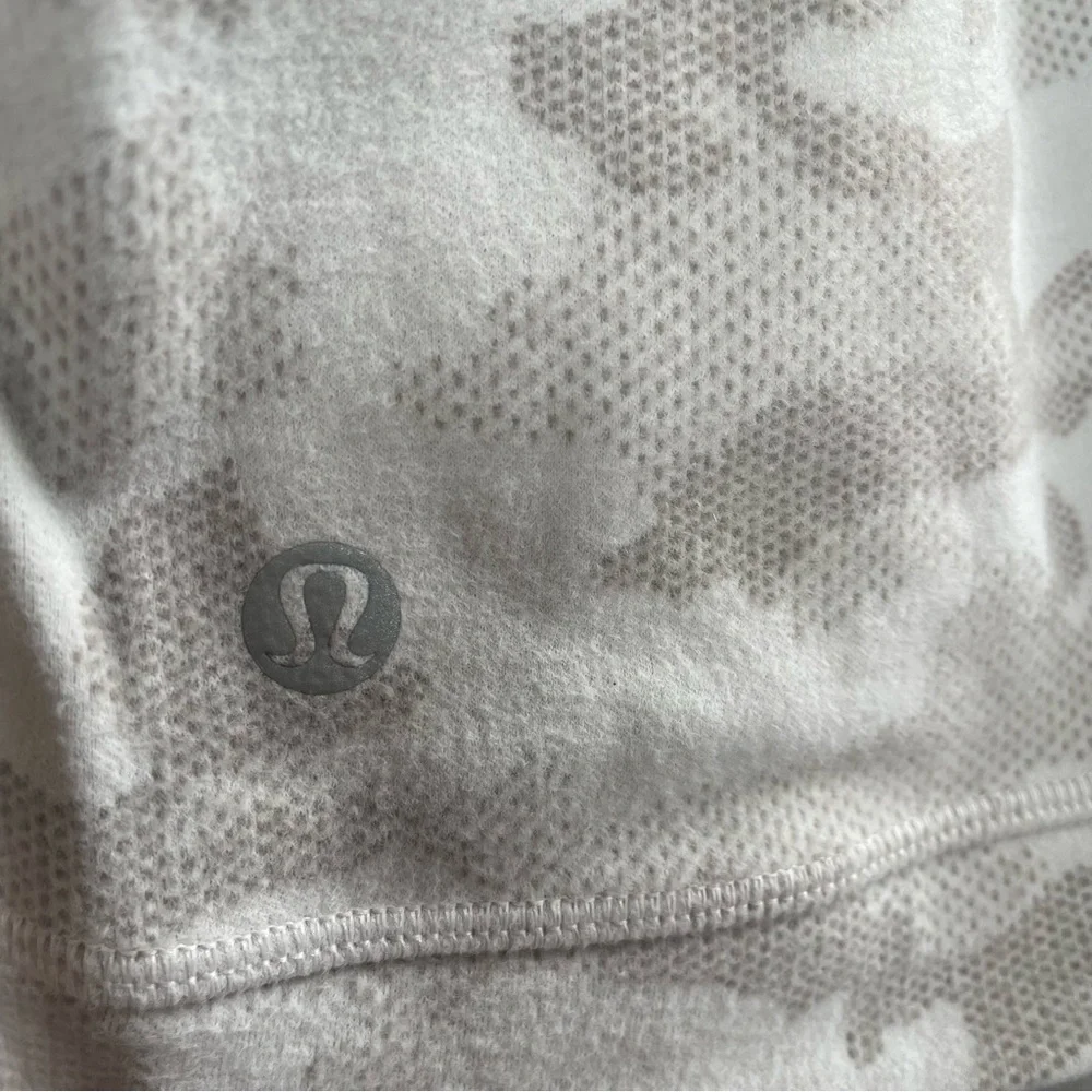 Lululemon Its Rulu Run Long Sleeve Shirt
Heritage Camo Jacquard Vapor Gull Grey - Picture 5 of 8